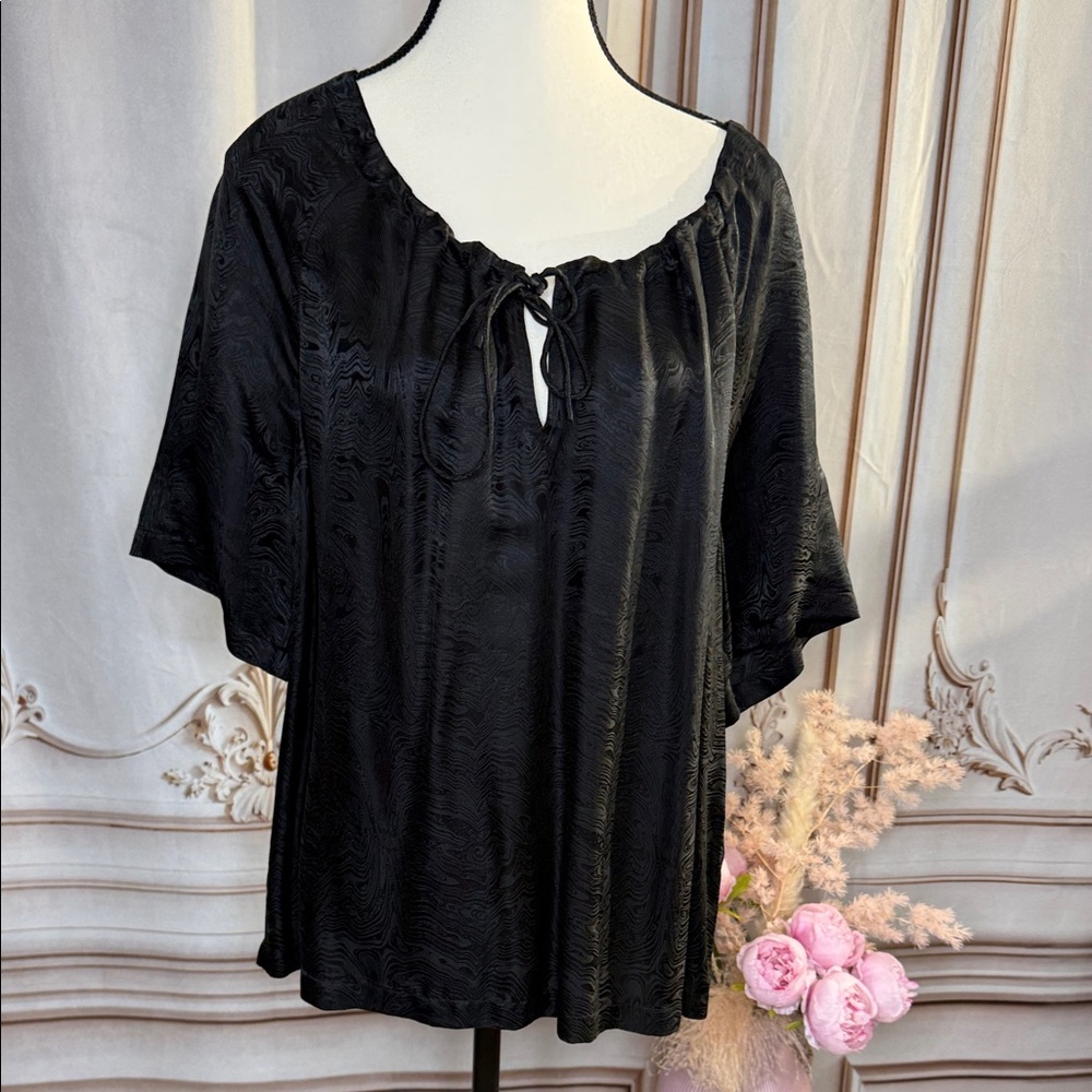 Raquel Allegra Black Tie Front 3/4 Sleeve Blouse